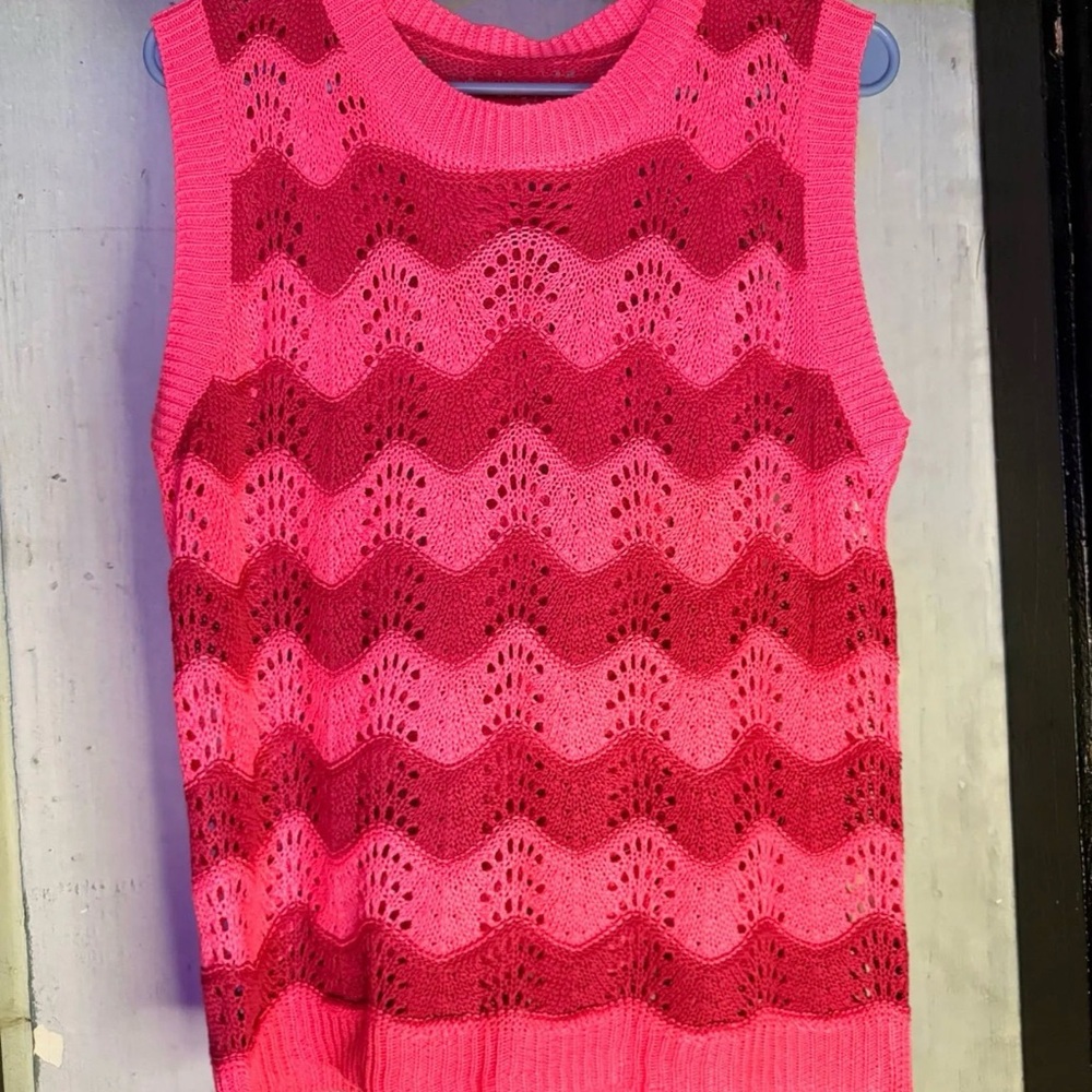 SHEIN Pink and Red Wave Knit Tank Top